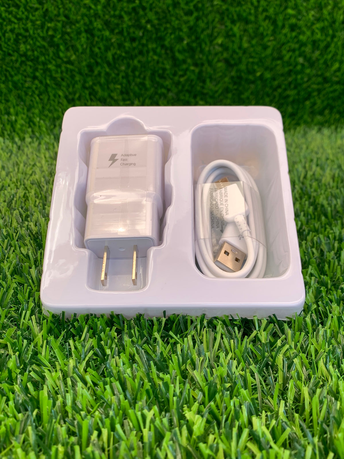 Samsung 15W Adapter & USB to Type C Cable
