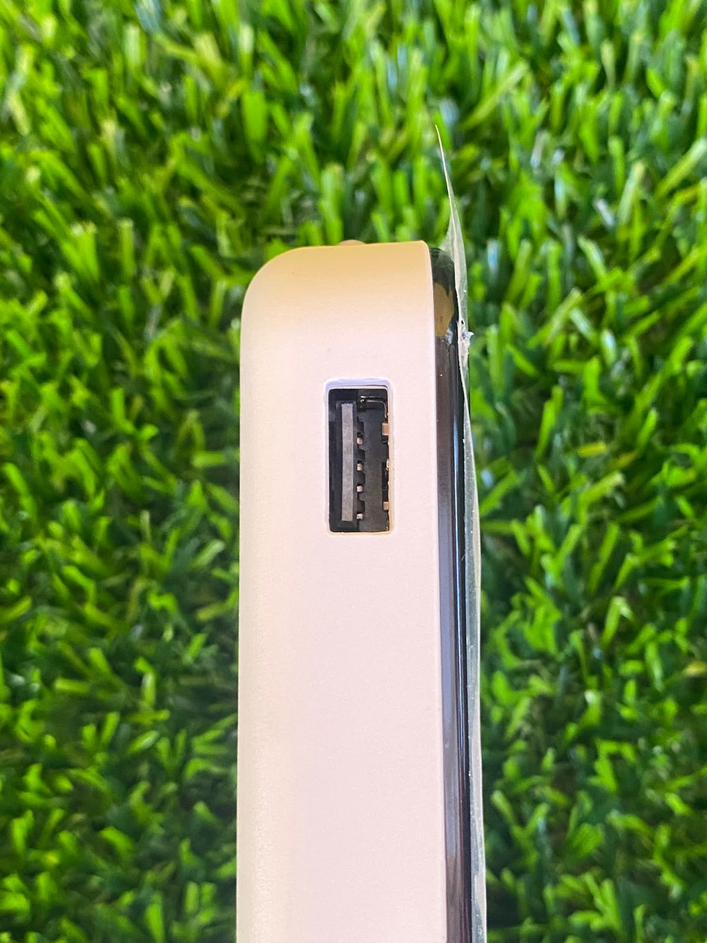 Power Box Portable Power Bank (Model An-89401) with 3 Built-in Cables and Flashlight
