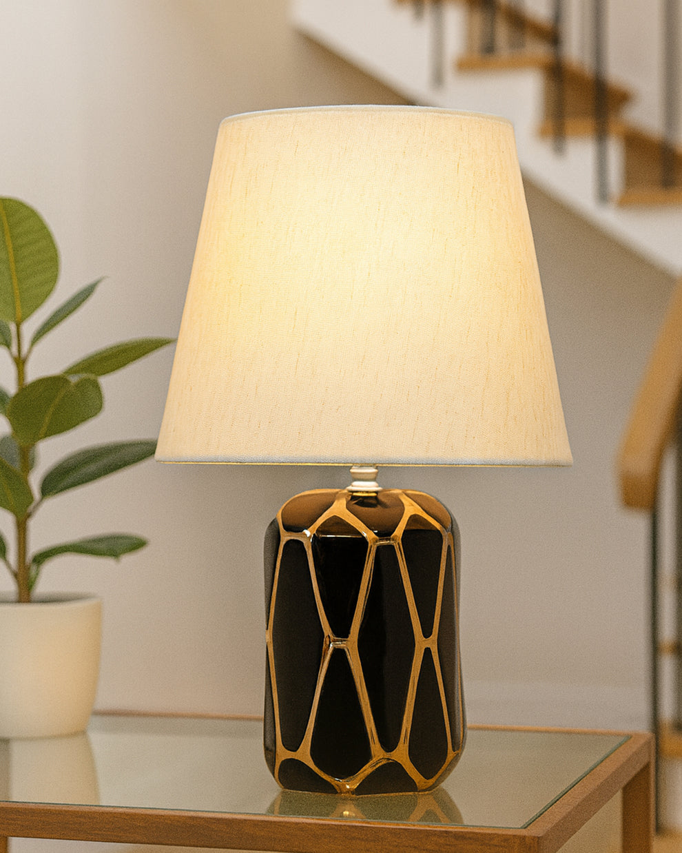 Modern Ceramic Golden Outline Geometric Base Bedside Table Lamp